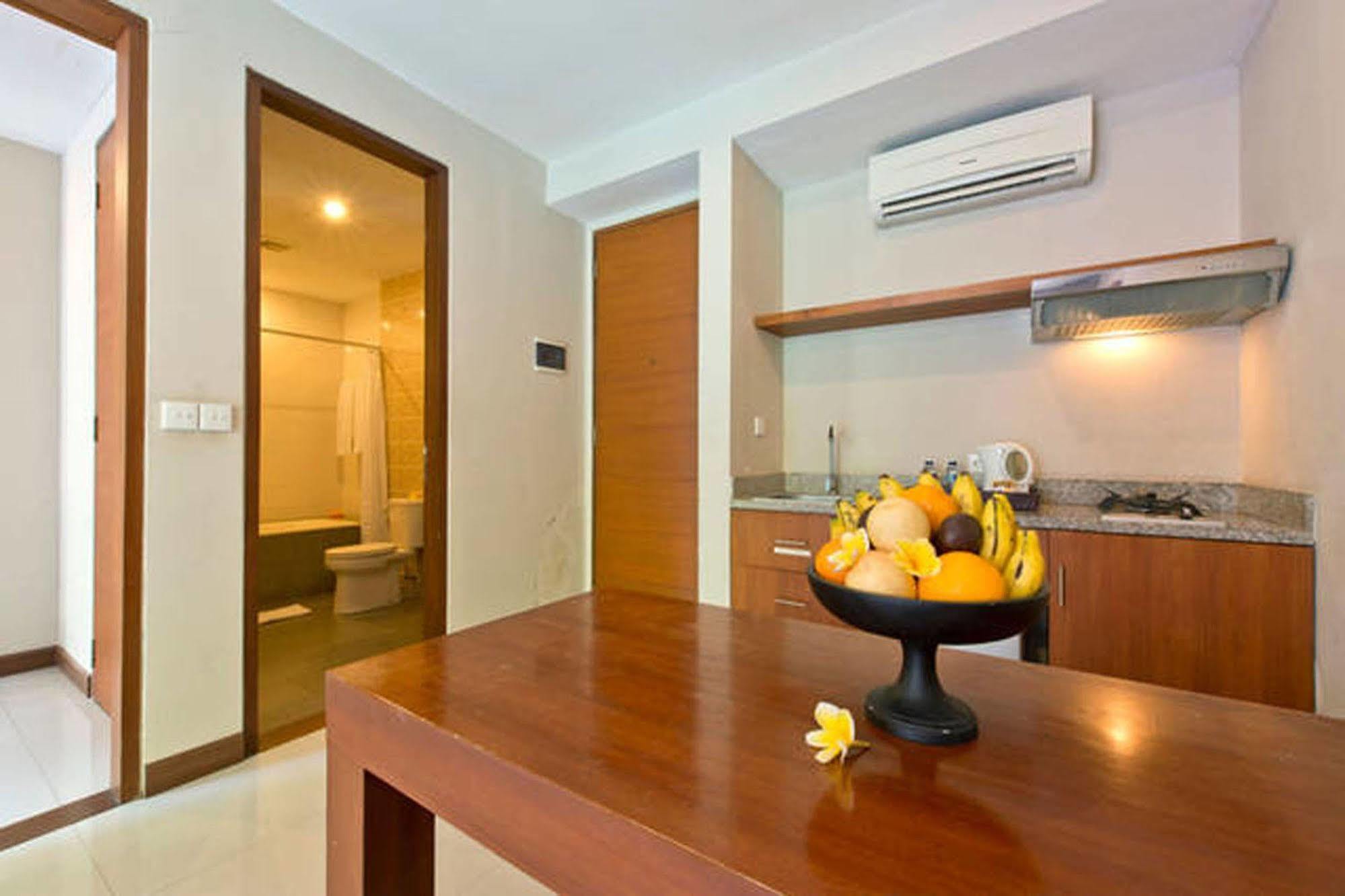 Casa Bidadari Suite & Apartment Seminyak Exterior foto